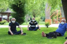 SOKAKLAR BUGÜN YAŞLILARINDI