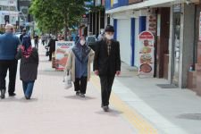 SOKAKLAR BUGÜN YAŞLILARINDI