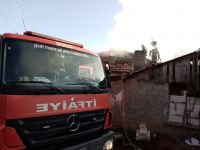 EVİN ÇATISI BİR ANDA TUTUŞTU