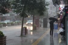 EVLER SU ALTINDA KALDI