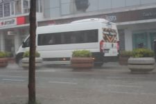 EVLER SU ALTINDA KALDI