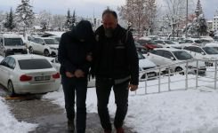 FİRARİ FETÖ ŞÜPHELİSİ ENSELENDİ