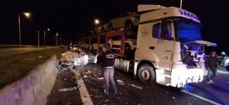 FRENİ PATLAYAN KAMYON 8 ARACI BİÇTİ