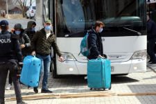 GELMEYE DEVAM EDİYORLAR...