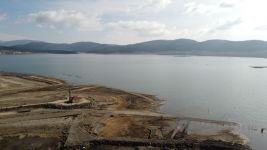 GÖLÜN ALTINDAN BAKIN NELER ÇIKTI