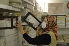 KADRİYE TEYZE DÜKKANINA KAVUŞTU