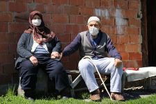 KORONA'YI YENEN YAŞLI ÇİFT ANLATTI..