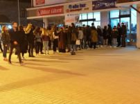 ÖĞRENCİLER YAZIHANELERE KOŞTU