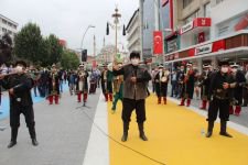 "AYASOFYA BU MİLLETİN KANAYAN YARASIYDI"