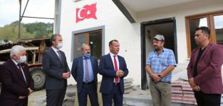 “SADECE FOTOĞRAF ÇEKTİRİP GİTTİLER"