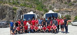 ŞAMPİYON GÜREŞÇİ KAYA EVLERİNDE