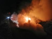 SEYİR HALİNDEKİ OTOMOBİL ALEV ALDI