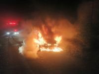 SEYİR HALİNDEKİ OTOMOBİL ALEV ALDI