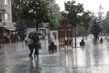 ŞİDDETLİ YAĞMUR HAYATI OLUMSUZ ETKİLEDİ