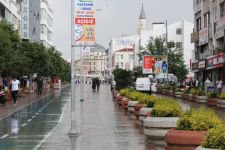 ŞİDDETLİ YAĞMUR HAYATI OLUMSUZ ETKİLEDİ