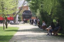 SOSYAL MESAFEYE UYMADILAR