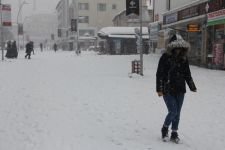 TABİATIN KALBİ KARA DOYDU