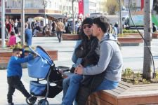 VATANDAŞ NE GİYECEĞİNİ BİLEMİYOR