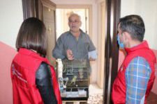 YALNIZLIĞINI KUŞLARLA PAYLAŞACAK