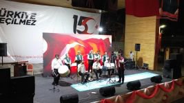 15 TEMMUZ TÖRENİNDE HEM HÜZÜN HEM COŞKU