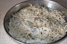 KEŞ YAPARAK EV EKONOMİSİNİ KATKI SAĞLIYOR