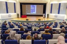 ANNELER ÜNİVERSİTEDE EĞİTİM PROGRAMINDA BULUŞTU