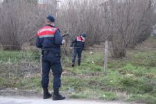 ARKADAŞINI FALÇATAYLA ÖLDÜRDÜ
