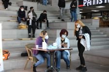 AŞI ÜNİVERSİTE ÖĞRENCİLERİNİN AYAĞINA GELDİ