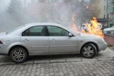 BİR ANDA ALEV ALEV YANMAYA BAŞLADI