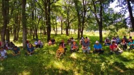 BİSİKLETLE GÖL TURU ATIP KİTAP OKUDULAR