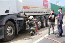 BOLU'DA MAZOT YÜKLÜ TANKERDE YANGIN ÇIKTI