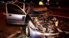 BOLU’DA OTOMOBİL KAMYONETLE ÇARPIŞTI