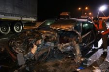 BOLU’DA OTOMOBİL KAMYONETLE ÇARPIŞTI