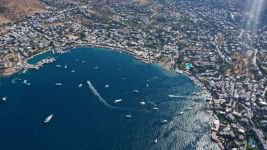 BOLULU İŞ İNSANI BODRUM’DA BEACH AÇTI