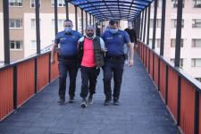 ÇOCUKLARI İÇİN İNTİHARA KALKIŞTI
