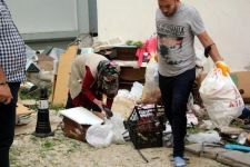 ÇÖP EV MAHALLELİYİ AYAĞA KALDIRDI