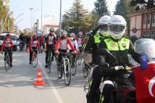 CUMHURİYET İÇİN PEDAL ÇEVİRDİLER