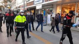 EMNİYET MÜDÜRÜ SAHAYA İNDİ