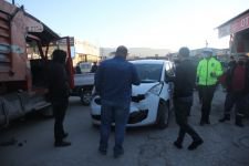 FRENİ BOŞALAN KAMYON 5 ARACI BİÇTİ