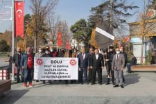 GAZİLERDEN İYİ PARTİ'YE SİYAH ÇELENK