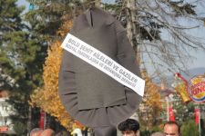 GAZİLERDEN İYİ PARTİ'YE SİYAH ÇELENK