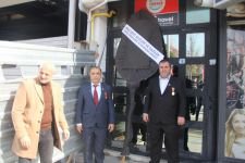 GAZİLERDEN İYİ PARTİ'YE SİYAH ÇELENK