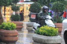 YARIM SAATLİK YAĞMUR HAYATI FELÇ ETTİ