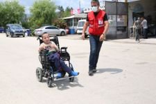 KIZILAY'DAN 10 YAŞINDAKİ YUSUF’U SEVİNDİREN HAREKET