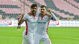 İLK DEVREYİ 3 PUANLA KAPATTIK