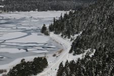 ABANT'TA İN CİN TOP OYNUYOR...