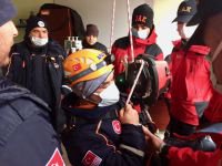 KURTARMA EKİPLERİNE SIKI EĞİTİM