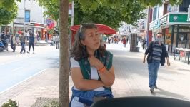 'MASKE TAKMAK SAÇMALIK' DEDİ, POLİSE DİRENDİ