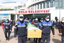 MESAİ ARKADAŞLARI GÖZYAŞLARIYLA UĞURLADI