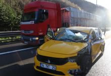 ÖNCE BARİYERLERE SONRA TIRA ÇARPTI